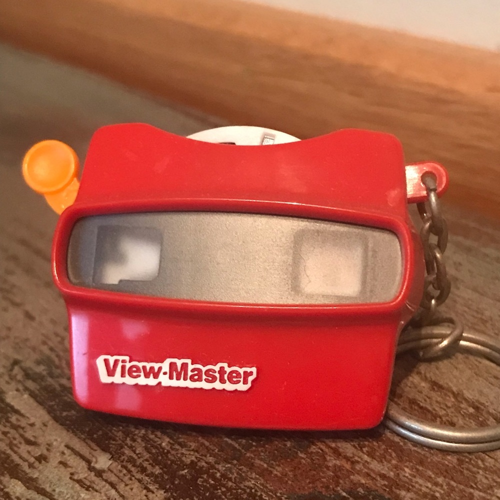 Vintage View Master miniature keychain works great classic toy